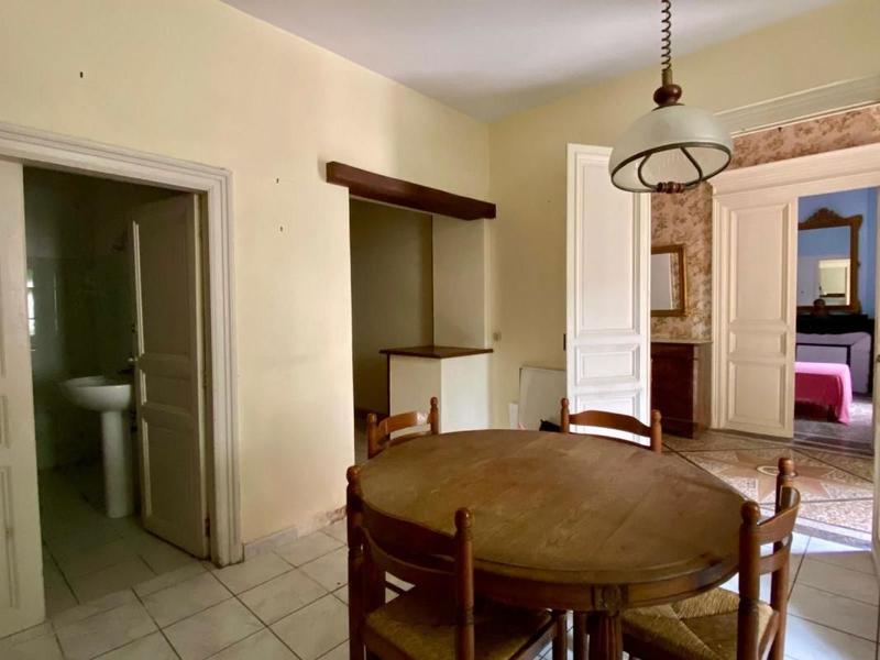 Maison ancienne - 203 m² - 6 pièces