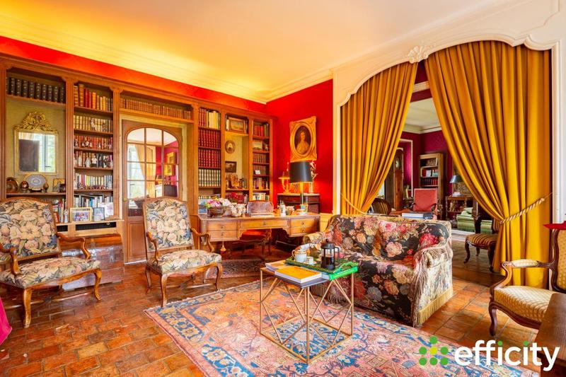 Maison - 400 m² - 13 pièces