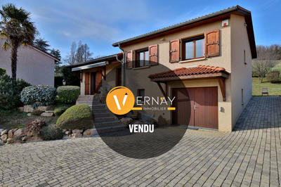 Maison - 94 m² - 4 pièces