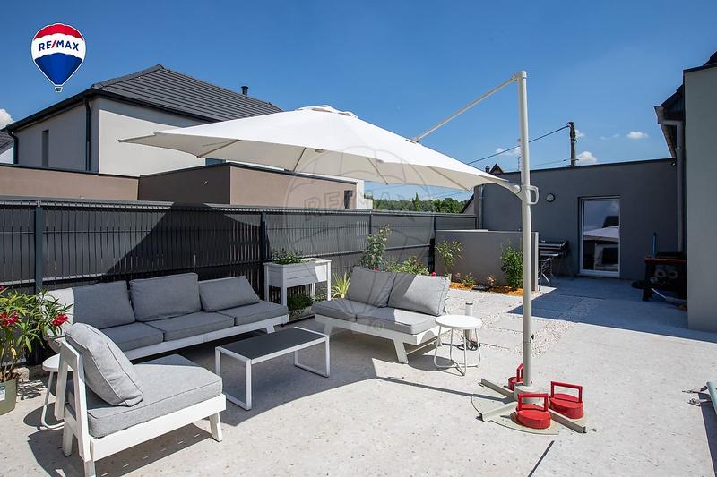 Maison - 127 m² - 5 pièces