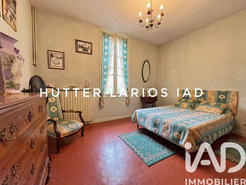 Maison - 220 m² - 8 pièces