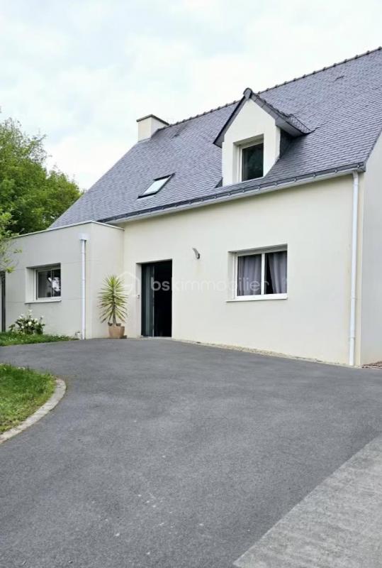 Maison - 156 m² - 6 pièces