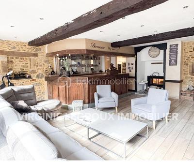 Maison de ville - 324 m² - 8 pièces