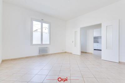Appartement - 82 m² - 3 pièces