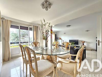 Appartement - 108 m² - 5 pièces