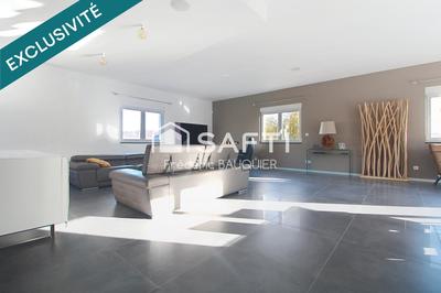 Maison - 180 m² - 6 pièces