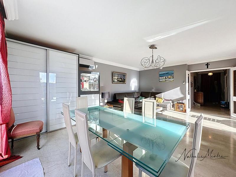 Appartement - 140 m² - 5 pièces