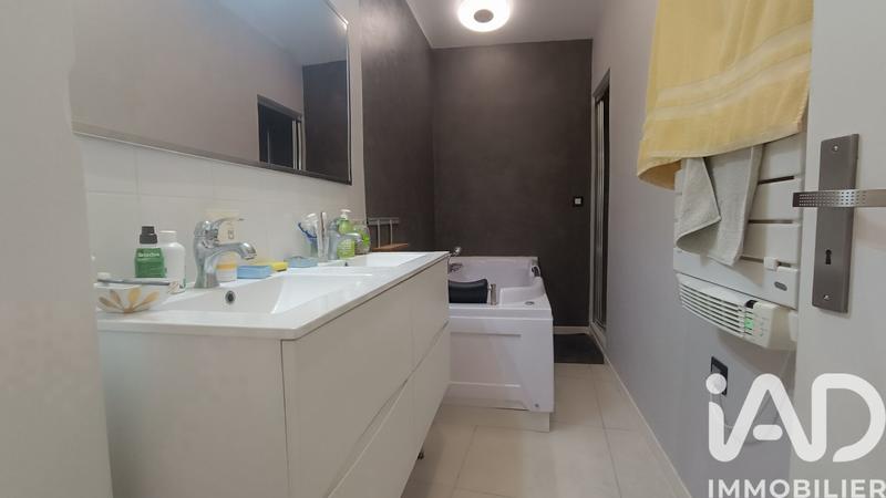 Maison - 111 m² - 5 pièces