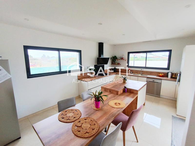 Maison - 159 m² - 5 pièces