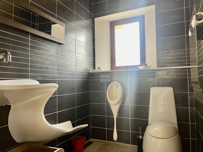 Maison traditionnelle - 252 m² - 6 pièces