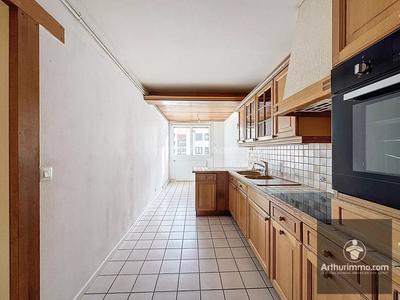 Appartement - 104 m² - 4 pièces