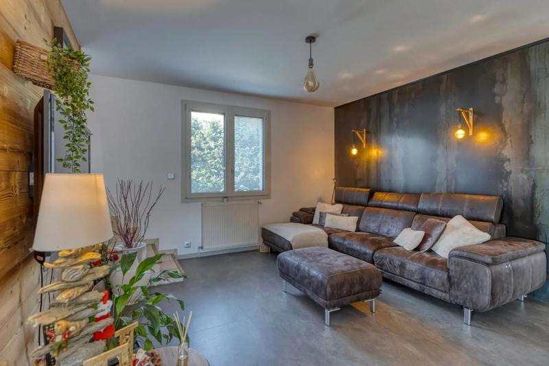Maison - 160 m² - 5 pièces