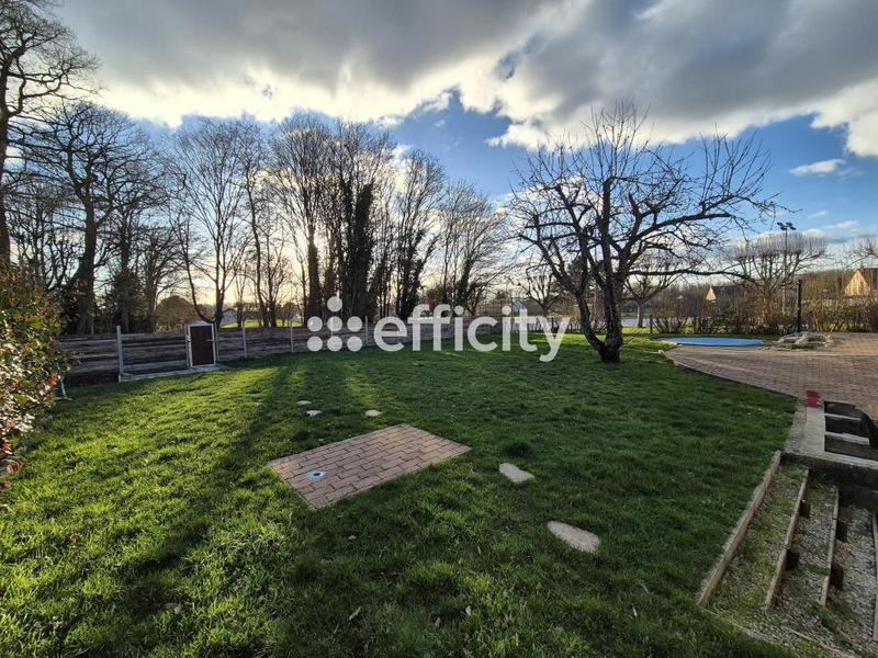 Pavillon - 140 m² - 5 pièces