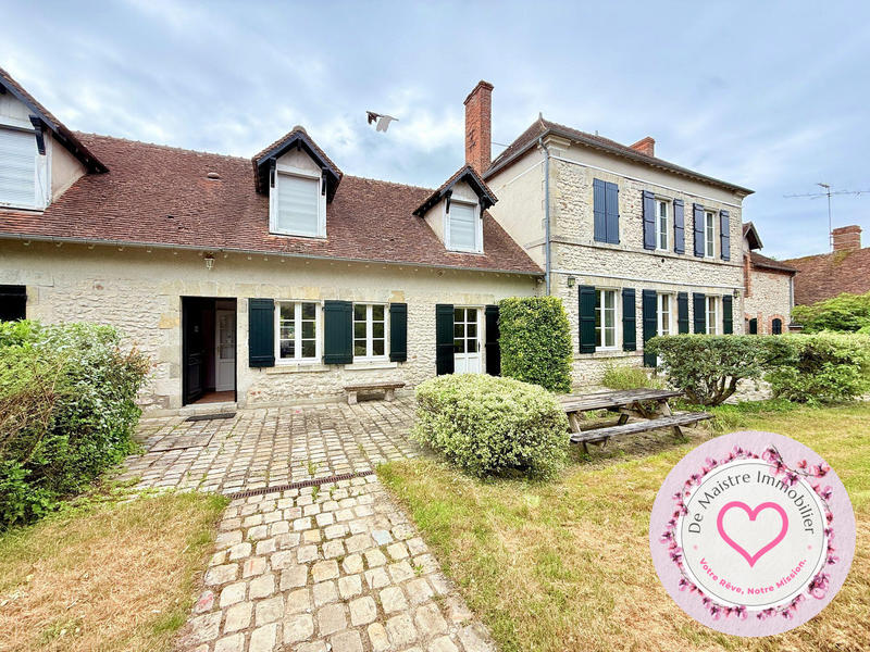 Maison - 343 m² - 13 pièces