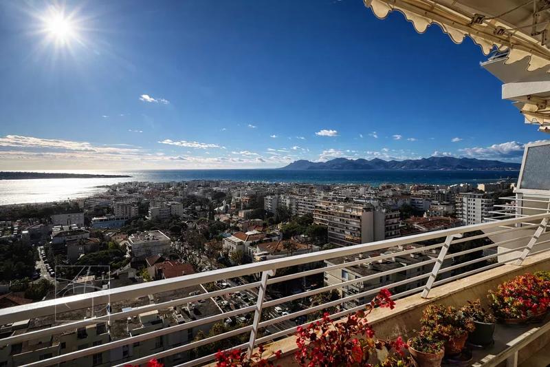 Appartement - 94 m² - 3 pièces