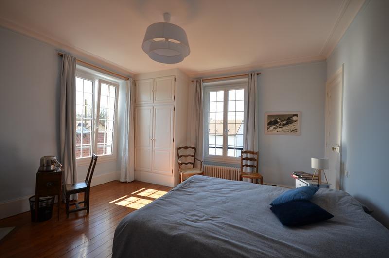 Maison bourgeoise - 230 m² - 9 pièces