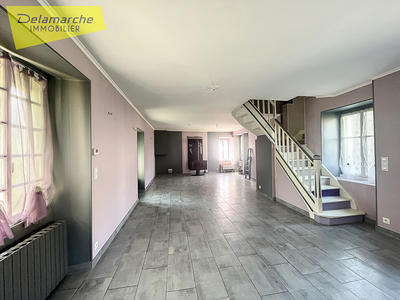 Maison - 159 m² - 6 pièces