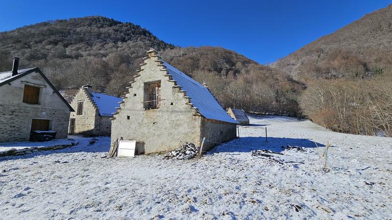 Grange - 50 m² - 2 pièces