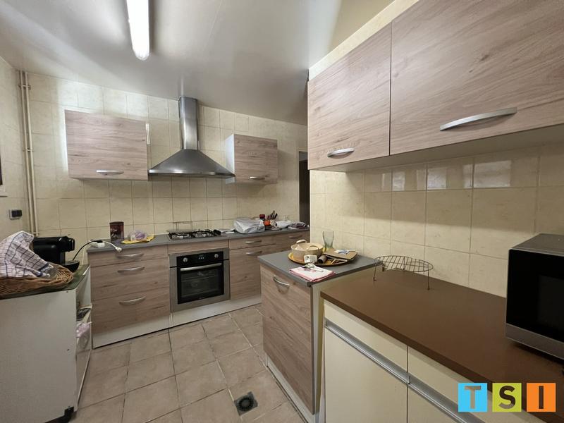 Maison - 228 m² - 5 pièces