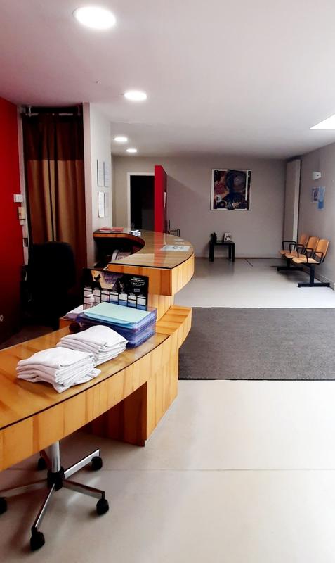 Local commercial - 621 m²