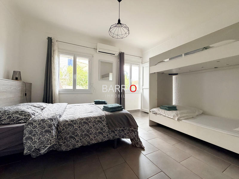 Villa - 234 m² - 11 pièces