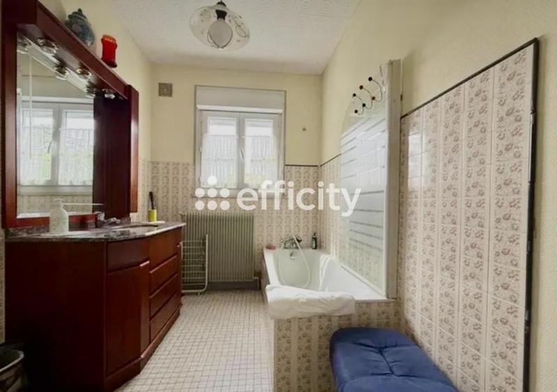 Maison - 205 m² - 8 pièces