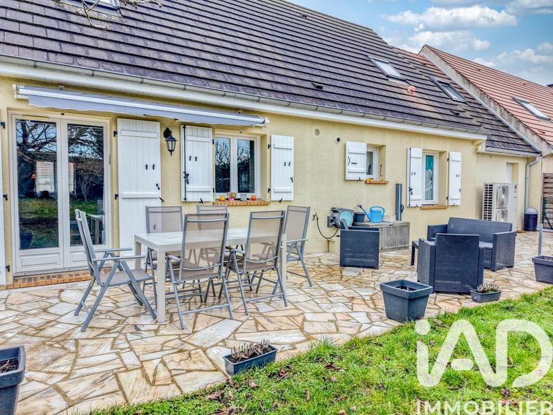 Maison - 136 m² - 6 pièces