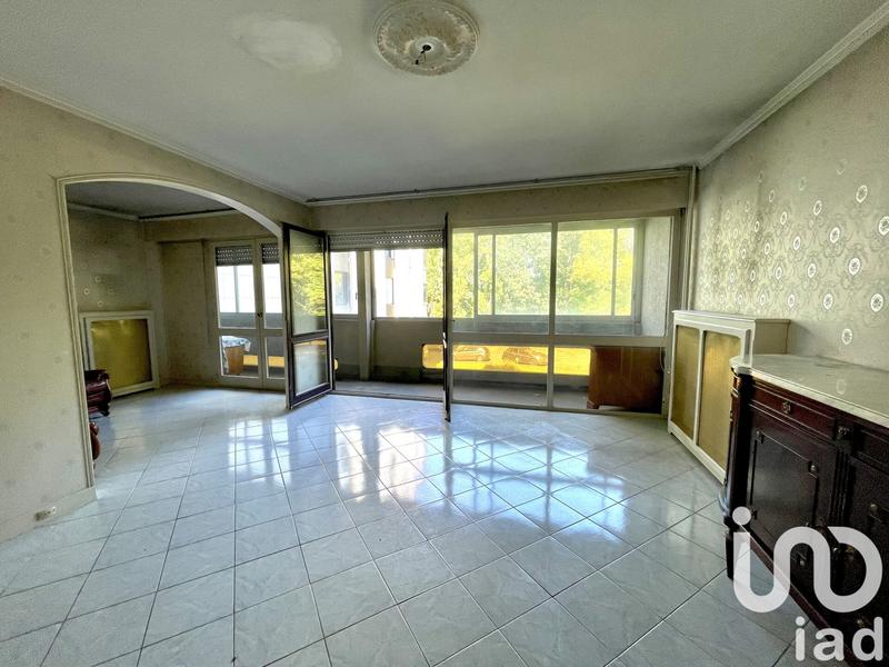 Appartement - 100 m² - 5 pièces