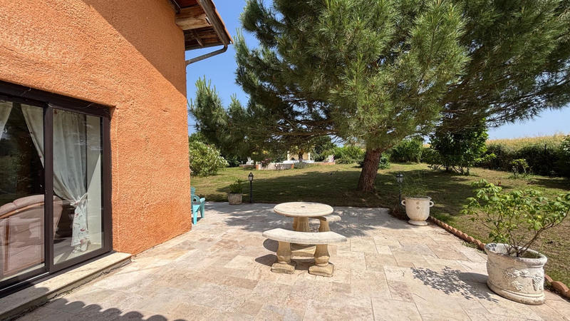 Maison - 267 m² - 10 pièces