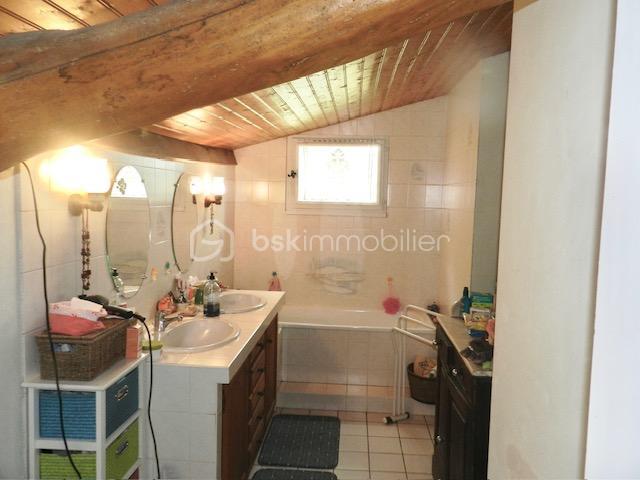 Demeure - 194 m² - 8 pièces