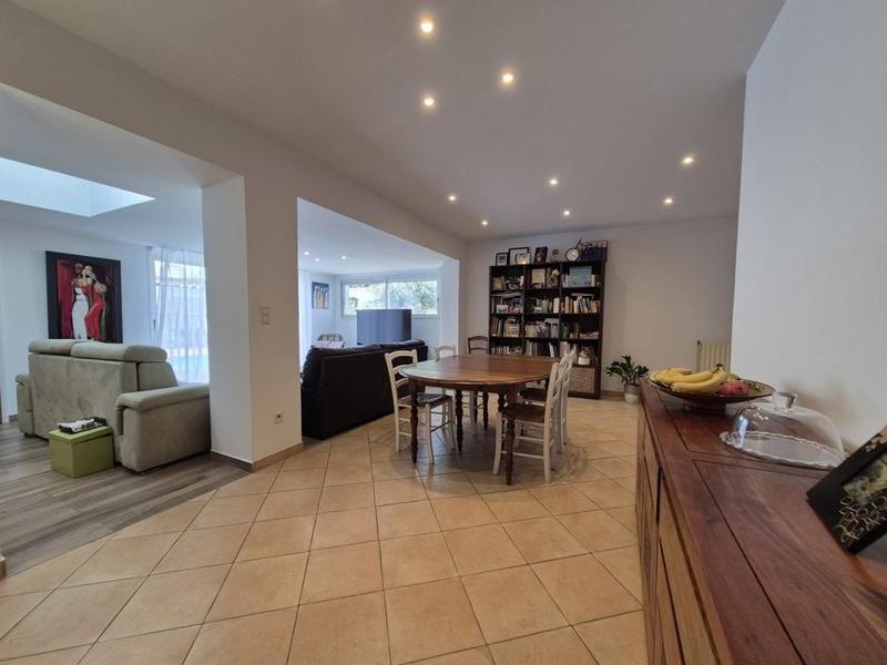 Maison - 125 m² - 5 pièces