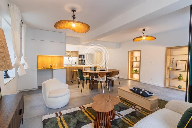 Maison ancienne - 207 m² - 6 pièces