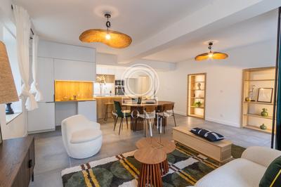 Maison ancienne - 207 m² - 6 pièces