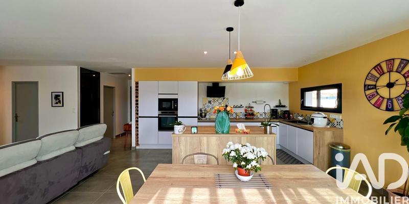 Maison - 110 m² - 5 pièces