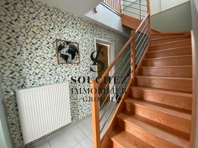 Maison - 146 m² - 8 pièces