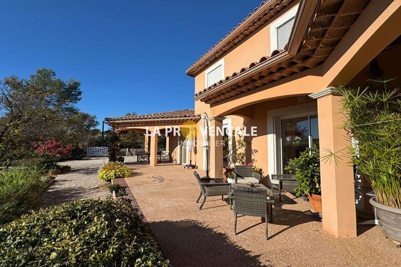 Villa - 143 m² - 5 pièces