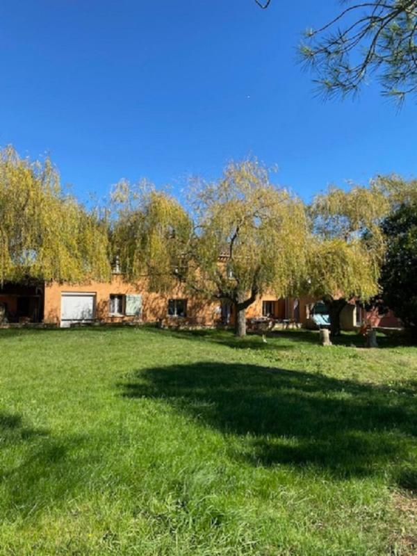 Maison - 347 m² - 18 pièces