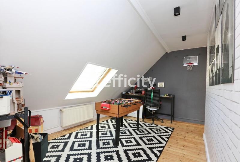 Maison - 159 m² - 6 pièces