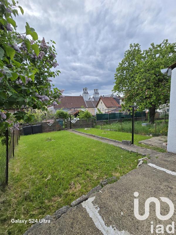 Maison - 95 m² - 5 pièces