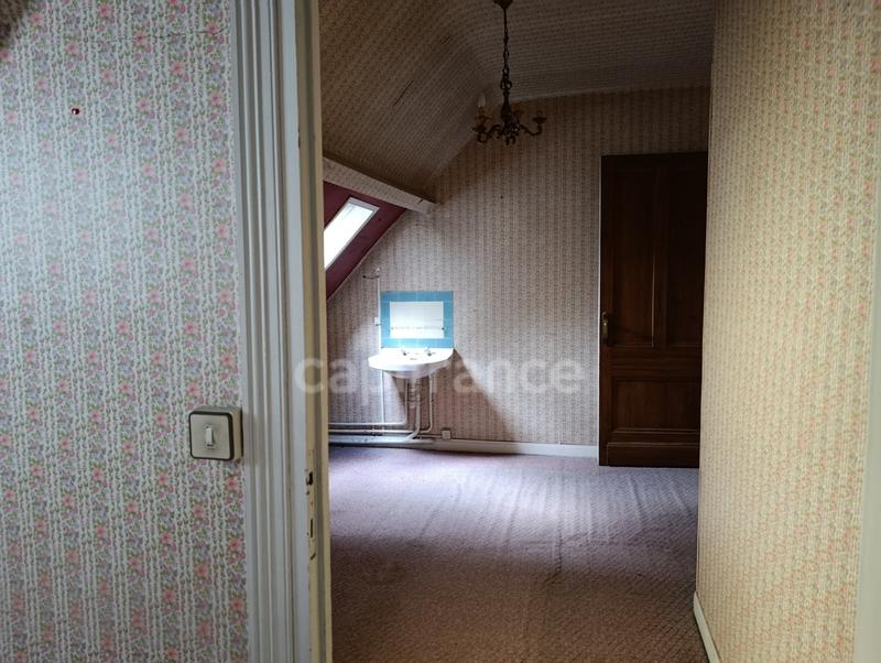 Maison bourgeoise - 239 m² - 11 pièces