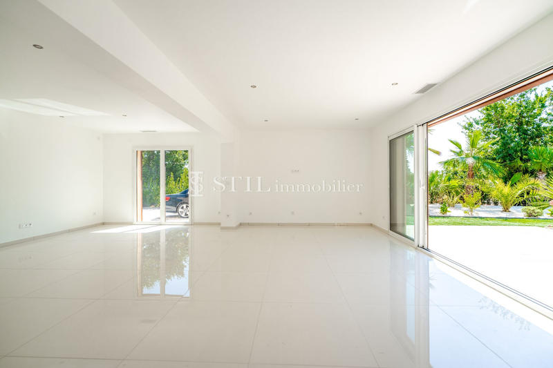 Villa - 190 m² - 6 pièces