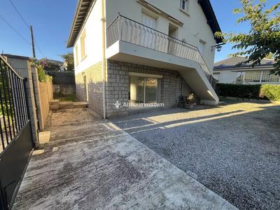 Appartement - 77 m² - 3 pièces