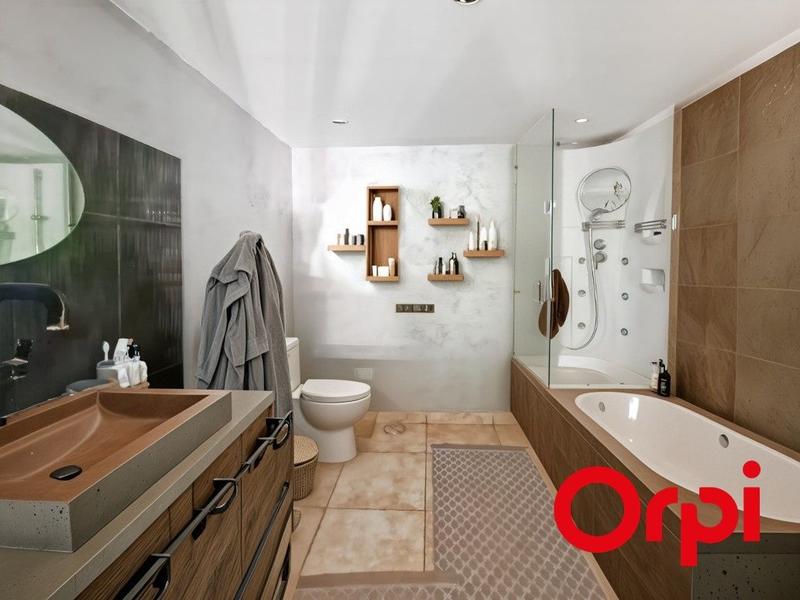 Villa - 168 m² - 5 pièces