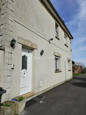 Maison traditionnelle - 236 m² - 14 pièces