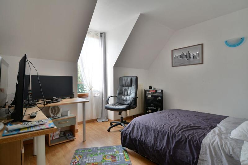 Maison - 145 m² - 7 pièces