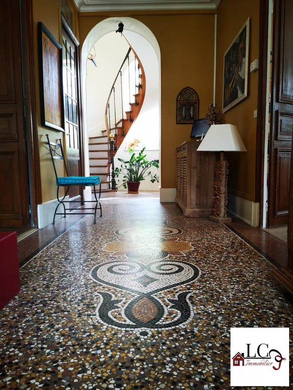 Manoir - 381 m² - 9 pièces