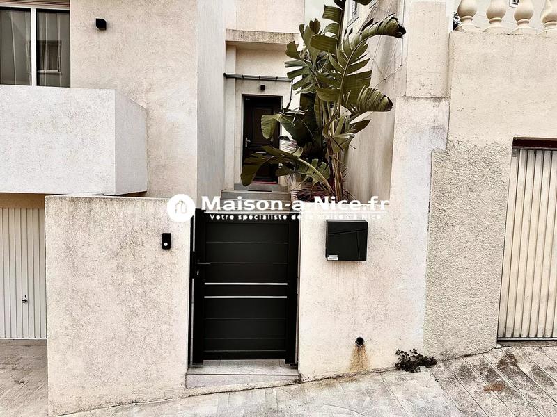 Maison - 138 m² - 6 pièces