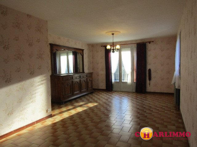 Maison traditionnelle - 93 m² - 5 pièces