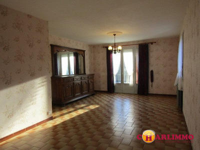 Maison traditionnelle - 93 m² - 5 pièces