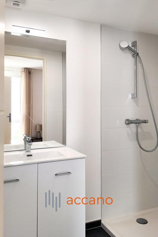 Appartement - 100 m² - 5 pièces